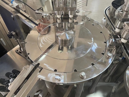 치아 카트리지 액정 겔을 위해 사전에 채운 기계 주사기를 충전하는 자동 미리채워진 주사기