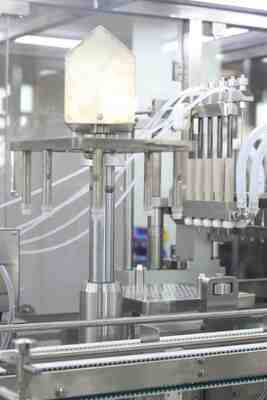 GMP 제약 플라스틱 고용량 자동 사전 충전 주사기 충전기